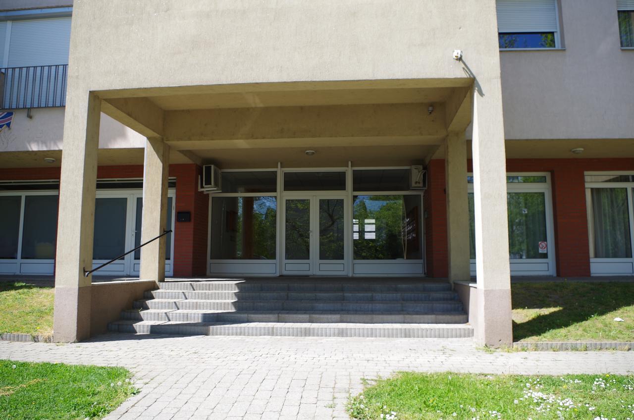 Aquamarin Studio Apartman Siofok Exterior photo